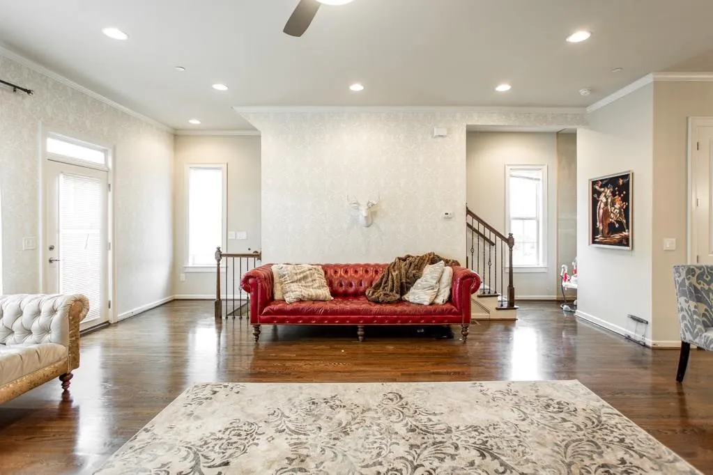 974 Thibideau Court, Atlanta, Georgia 30328, 4 Bedrooms Bedrooms, ,3 BathroomsBathrooms,Residential,Sold,974 Thibideau Court,6097071