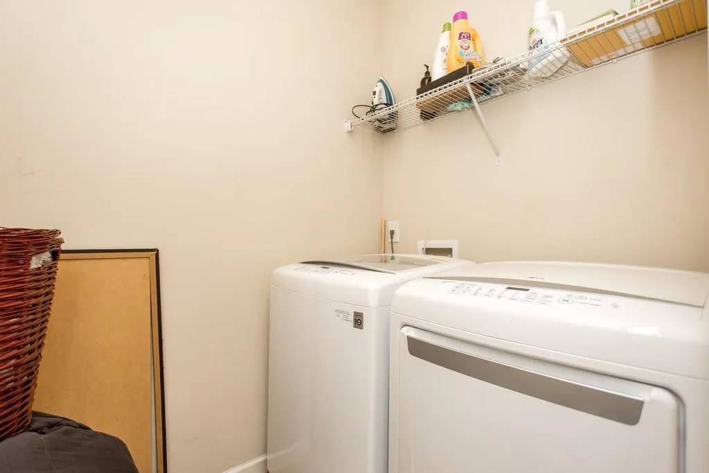 974 Thibideau Court, Atlanta, Georgia 30328, 4 Bedrooms Bedrooms, ,3 BathroomsBathrooms,Residential,Sold,974 Thibideau Court,6097071