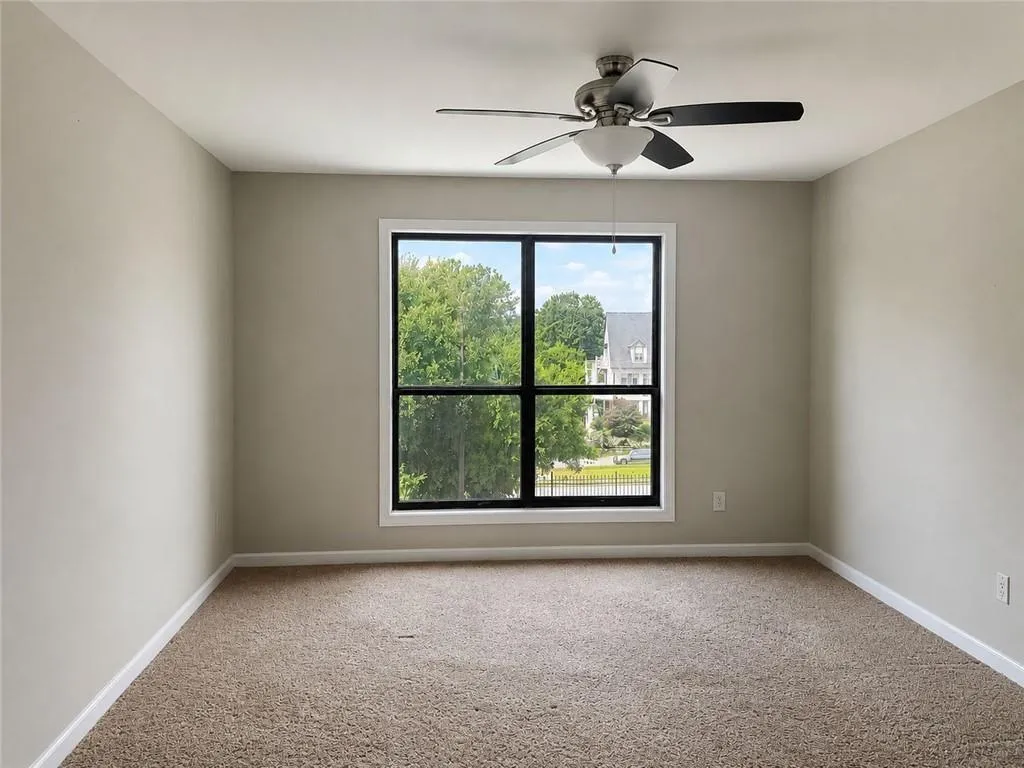 2657 Lenox Road Ne Bldg G #90, Atlanta, Georgia 30324, 1 Bedroom Bedrooms, 0 ,1 BathroomBathrooms,Residential,For Sale,2657 Lenox Road Ne Bldg G #90,7801221