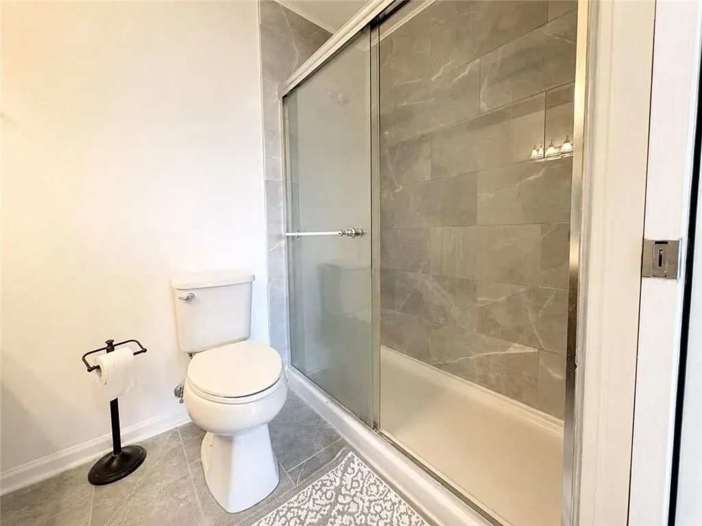 2657 Lenox Road Ne Bldg G #90, Atlanta, Georgia 30324, 1 Bedroom Bedrooms, 0 ,1 BathroomBathrooms,Residential,For Sale,2657 Lenox Road Ne Bldg G #90,7801221