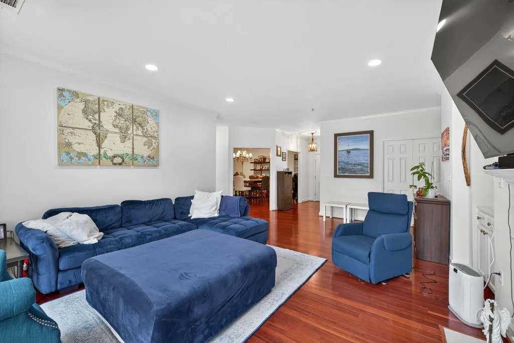 2865 Lenox Road Ne Unit 207, Atlanta, Georgia 30324, 2 Bedrooms Bedrooms, ,2 BathroomsBathrooms,Residential,For Sale,2865 Lenox Road Ne Unit 207,7650323
