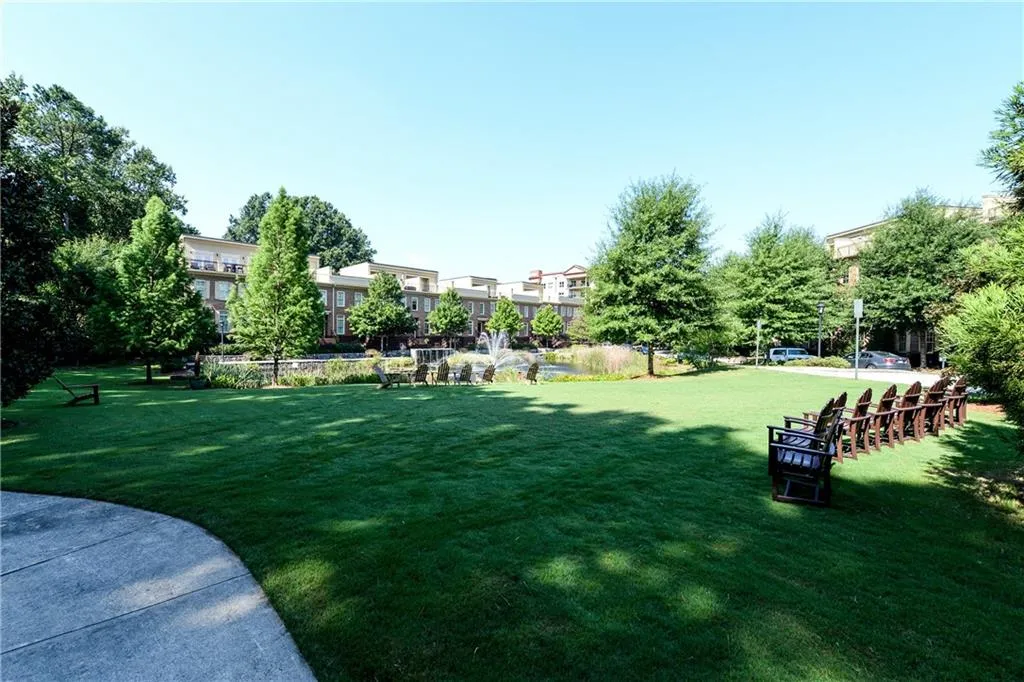 200 River Vista Drive Unit 220, Atlanta, Georgia 30339, 2 Bedrooms Bedrooms, ,2 BathroomsBathrooms,Residential,Sold,200 River Vista Drive Unit 220,7175003