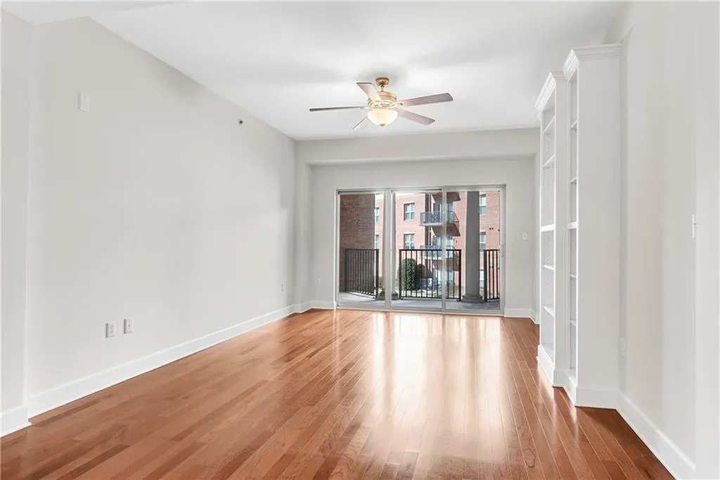 200 River Vista Drive Unit 220, Atlanta, Georgia 30339, 2 Bedrooms Bedrooms, ,2 BathroomsBathrooms,Residential,Sold,200 River Vista Drive Unit 220,7175003