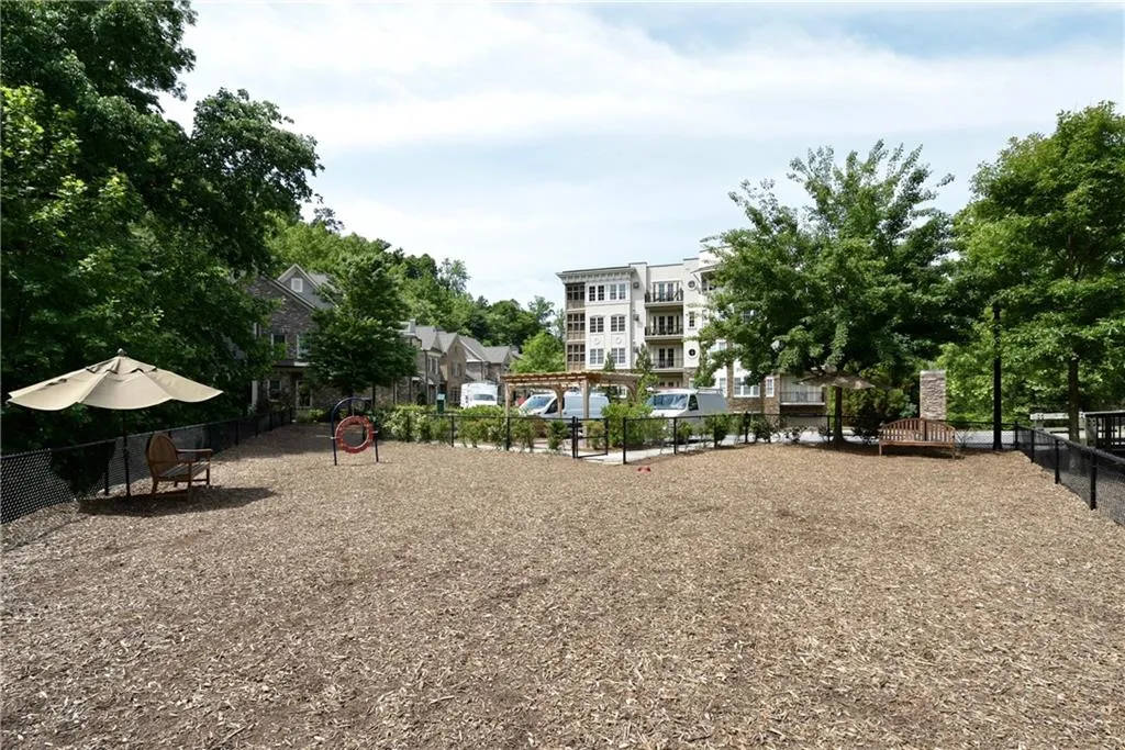 200 River Vista Drive Unit 220, Atlanta, Georgia 30339, 2 Bedrooms Bedrooms, ,2 BathroomsBathrooms,Residential,Sold,200 River Vista Drive Unit 220,7175003