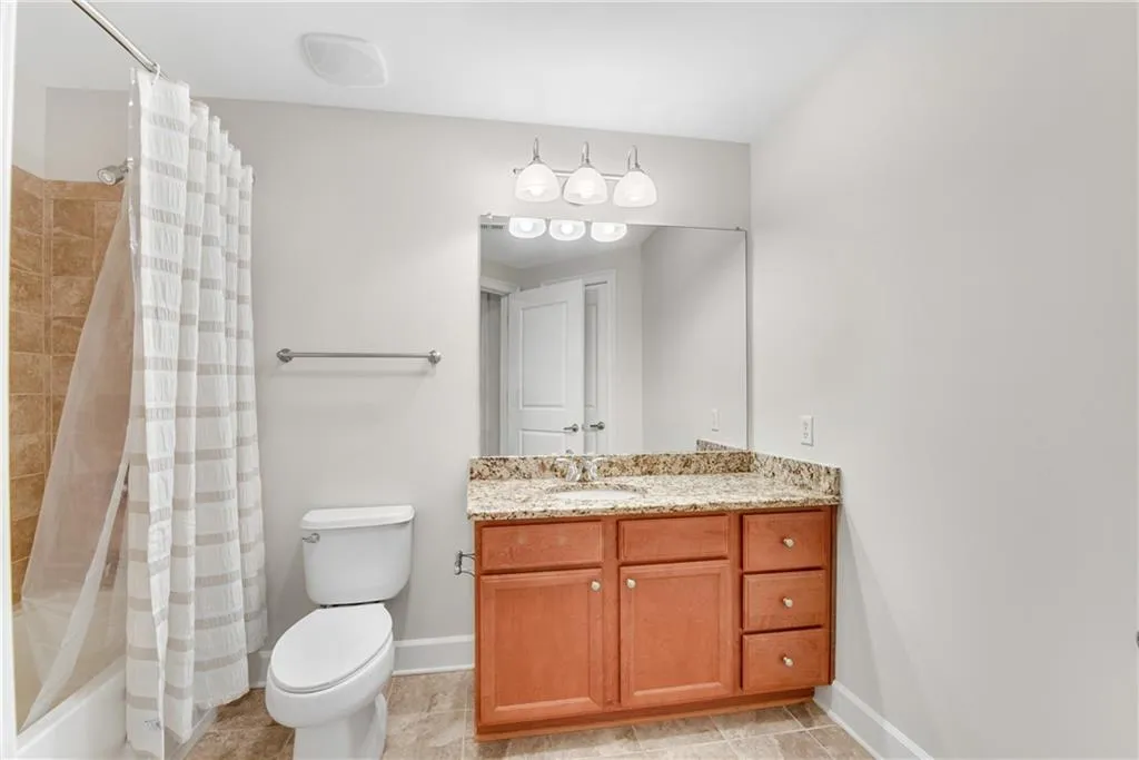 200 River Vista Drive Unit 220, Atlanta, Georgia 30339, 2 Bedrooms Bedrooms, ,2 BathroomsBathrooms,Residential,Sold,200 River Vista Drive Unit 220,7175003
