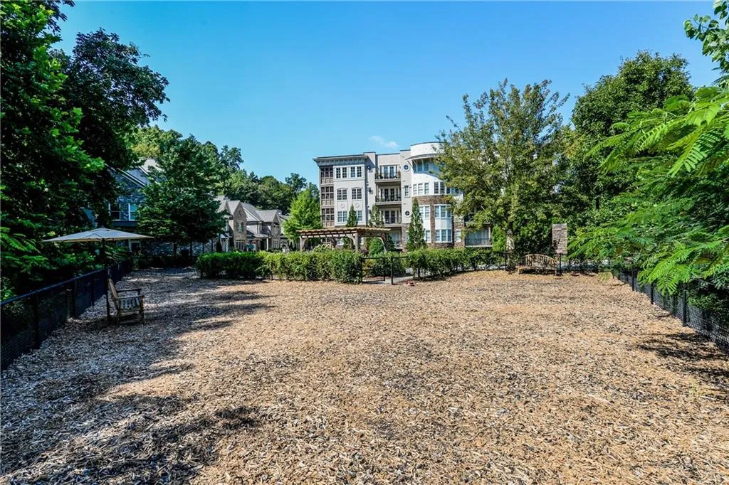 200 River Vista Drive Unit 220, Atlanta, Georgia 30339, 2 Bedrooms Bedrooms, ,2 BathroomsBathrooms,Residential,Sold,200 River Vista Drive Unit 220,7175003