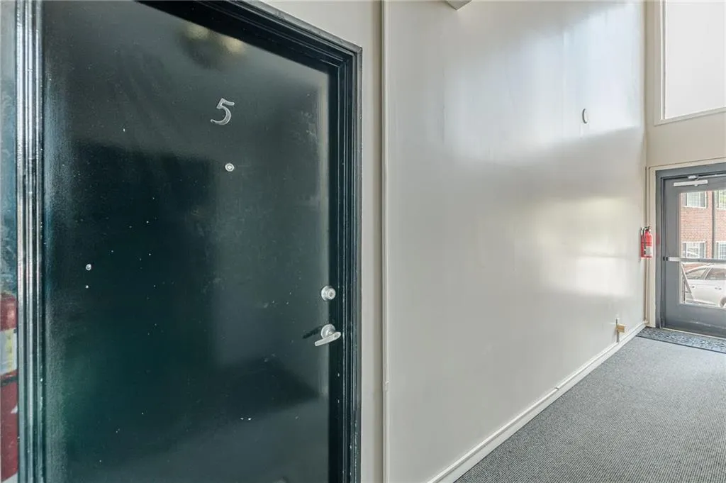 1705 Monroe Drive Ne Unit C05, Atlanta, Georgia 30324, 2 Bedrooms Bedrooms, ,1 BathroomBathrooms,Residential,For Sale,1705 Monroe Drive Ne Unit C05,7637687