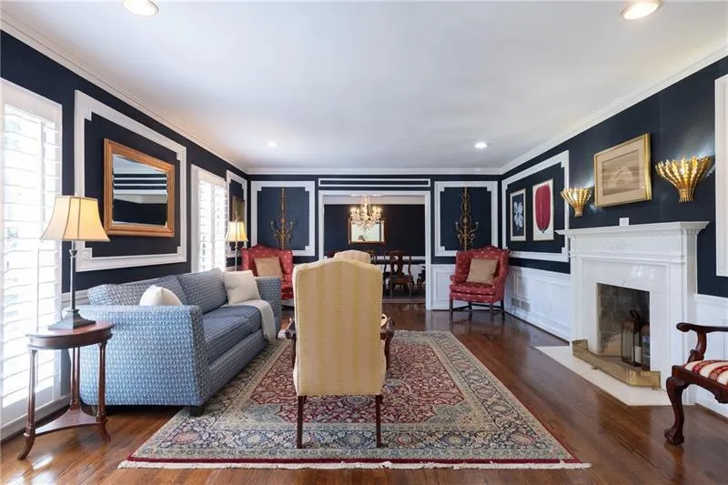 139 W Paces Ferry Road Nw, Atlanta, Georgia 30305, 5 Bedrooms Bedrooms, ,5 BathroomsBathrooms,Residential,Sold,139 W Paces Ferry Road Nw,7554341