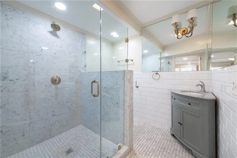 139 W Paces Ferry Road Nw, Atlanta, Georgia 30305, 5 Bedrooms Bedrooms, ,5 BathroomsBathrooms,Residential,For Sale,139 W Paces Ferry Road Nw,7554341