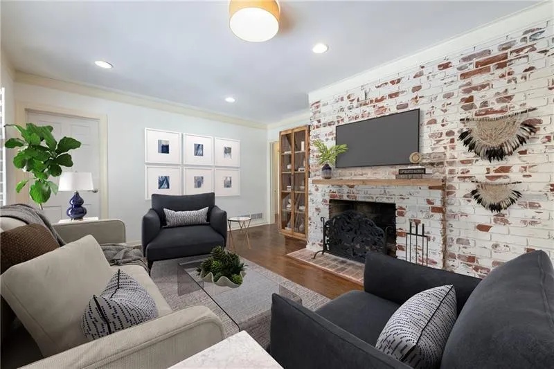 139 W Paces Ferry Road Nw, Atlanta, Georgia 30305, 5 Bedrooms Bedrooms, ,5 BathroomsBathrooms,Residential,For Sale,139 W Paces Ferry Road Nw,7554341