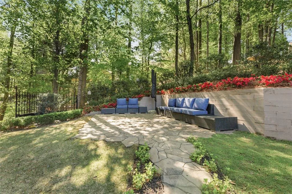 Backyard Seating Area.jpg