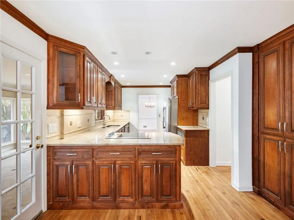 955 Landmark Drive, Atlanta, Georgia 30342, 4 Bedrooms Bedrooms, ,3 BathroomsBathrooms,Residential,For Sale,955 Landmark Drive,7719528