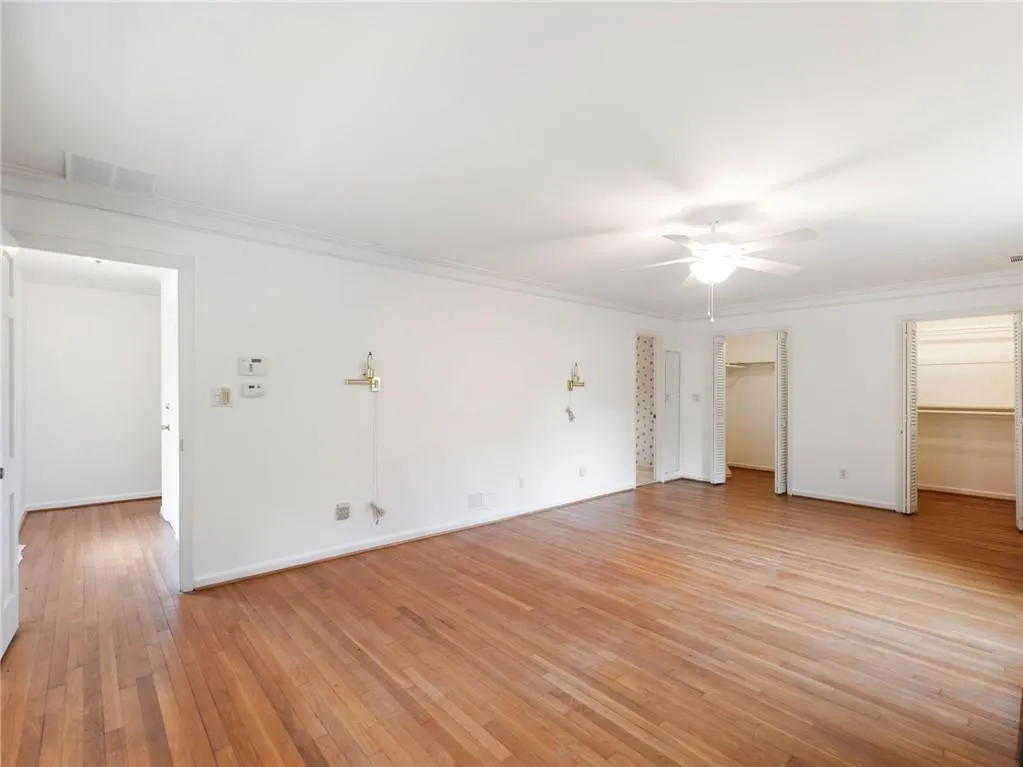 955 Landmark Drive, Atlanta, Georgia 30342, 4 Bedrooms Bedrooms, ,3 BathroomsBathrooms,Residential,For Sale,955 Landmark Drive,7719528