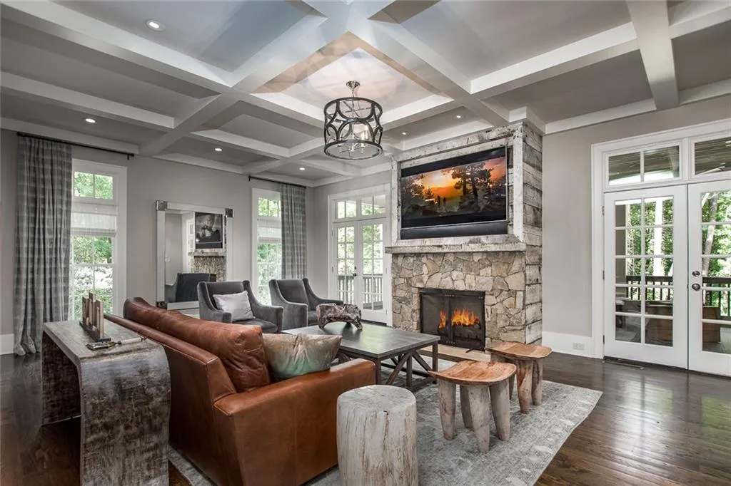 5625 Lake Island Drive, Atlanta, Georgia 30327, 5 Bedrooms Bedrooms, ,6 BathroomsBathrooms,Residential,Sold,5625 Lake Island Drive,5797280