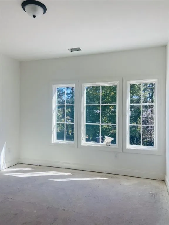 6880 Roswell Road, Sandy Springs, Georgia 30328, 4 Bedrooms Bedrooms, ,3 BathroomsBathrooms,Residential,Sold,6880 Roswell Road,6959905