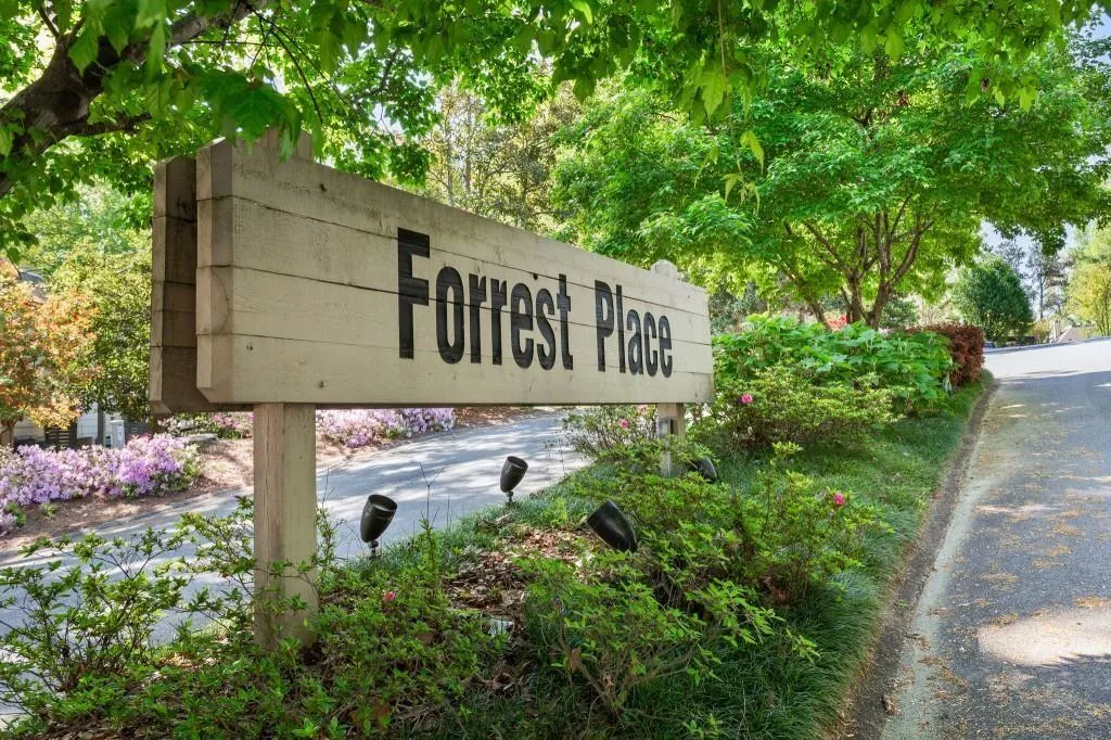 51 Forrest Place, Sandy Springs, Georgia 30328, 3 Bedrooms Bedrooms, ,3 BathroomsBathrooms,Residential,Sold,51 Forrest Place,7416800