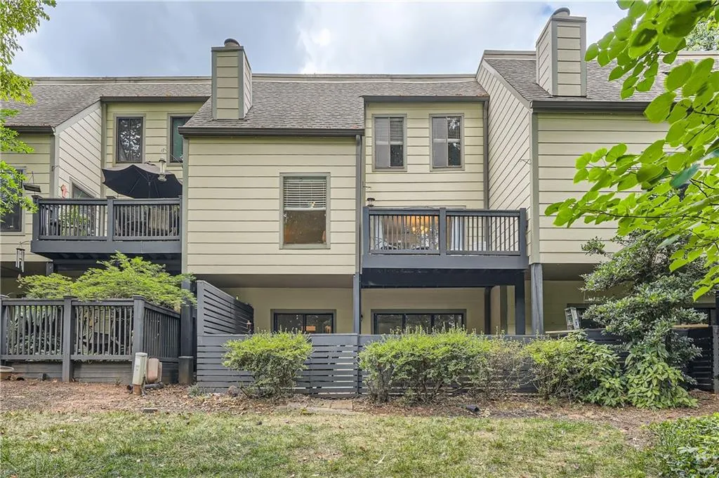 51 Forrest Place, Sandy Springs, Georgia 30328, 3 Bedrooms Bedrooms, ,3 BathroomsBathrooms,Residential,Sold,51 Forrest Place,7416800