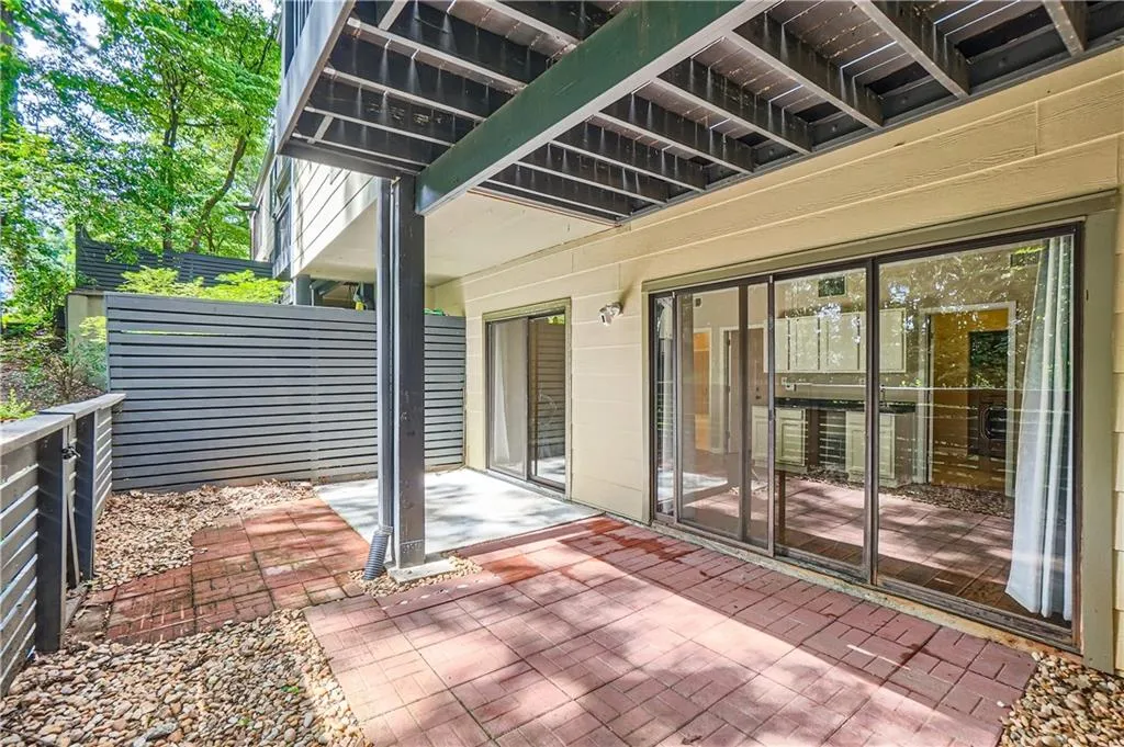 51 Forrest Place, Sandy Springs, Georgia 30328, 3 Bedrooms Bedrooms, ,3 BathroomsBathrooms,Residential,Sold,51 Forrest Place,7416800