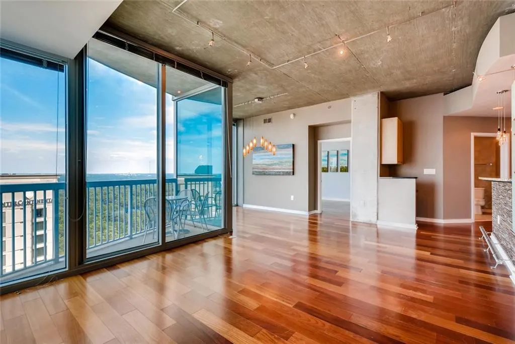3324 Peachtree Road Ne Unit 2301, Atlanta, Georgia 30326, 2 Bedrooms Bedrooms, ,2 BathroomsBathrooms,Residential,Sold,3324 Peachtree Road Ne Unit 2301,5880481