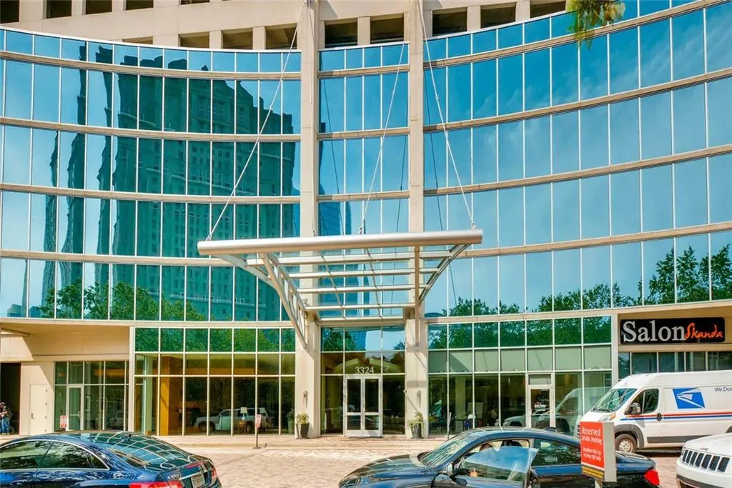 3324 Peachtree Road Ne Unit 2301, Atlanta, Georgia 30326, 2 Bedrooms Bedrooms, ,2 BathroomsBathrooms,Residential,Sold,3324 Peachtree Road Ne Unit 2301,5880481