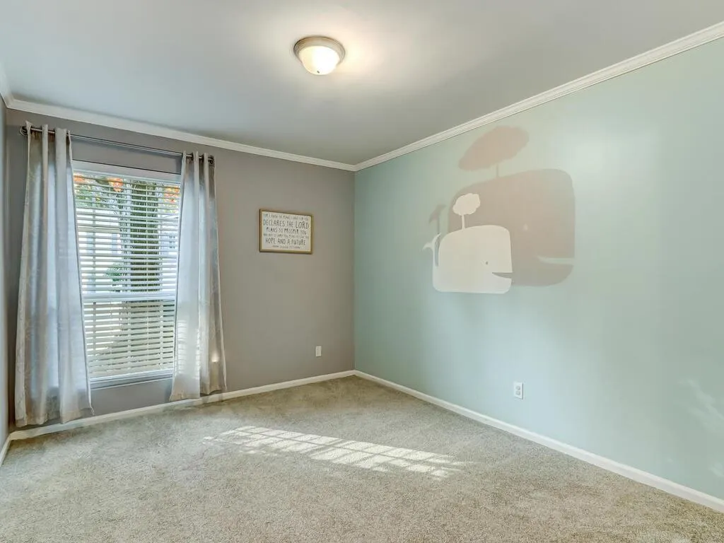 5545 Kingsport Drive Unit Building 25-5545, Atlanta, Georgia 30342, 3 Bedrooms Bedrooms, ,2 BathroomsBathrooms,Residential,Sold,5545 Kingsport Drive Unit Building 25-5545,6972087