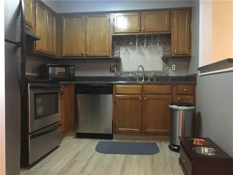 6520 Roswell Road Unit 79, Atlanta, Georgia 30328, 2 Bedrooms Bedrooms, ,1 BathroomBathrooms,Residential,Sold,6520 Roswell Road Unit 79,6065665