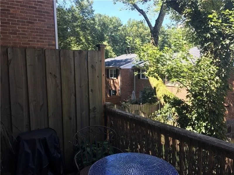 6520 Roswell Road Unit 79, Atlanta, Georgia 30328, 2 Bedrooms Bedrooms, ,1 BathroomBathrooms,Residential,Sold,6520 Roswell Road Unit 79,6065665