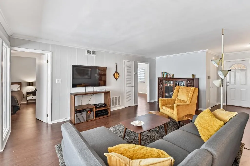 346 Carpenter Drive Unit 48, Atlanta, Georgia 30328, 2 Bedrooms Bedrooms, ,2 BathroomsBathrooms,Residential,Sold,346 Carpenter Drive Unit 48,7017776