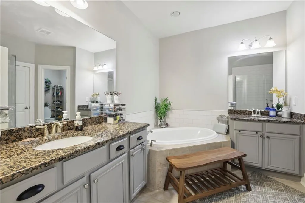 8015 Glisten Avenue, Sandy Springs, Georgia 30328, 3 Bedrooms Bedrooms, ,2 BathroomsBathrooms,Residential,Sold,8015 Glisten Avenue,7161599