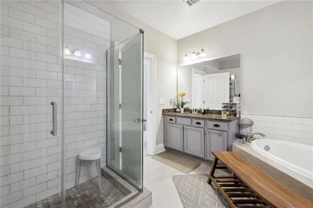 8015 Glisten Avenue, Sandy Springs, Georgia 30328, 3 Bedrooms Bedrooms, ,2 BathroomsBathrooms,Residential,Sold,8015 Glisten Avenue,7161599