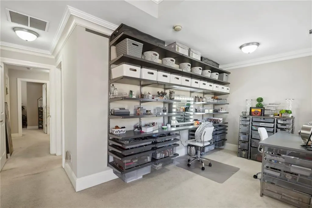 8015 Glisten Avenue, Sandy Springs, Georgia 30328, 3 Bedrooms Bedrooms, ,2 BathroomsBathrooms,Residential,Sold,8015 Glisten Avenue,7161599