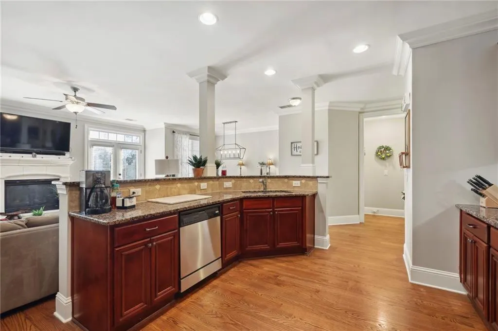 8015 Glisten Avenue, Sandy Springs, Georgia 30328, 3 Bedrooms Bedrooms, ,2 BathroomsBathrooms,Residential,Sold,8015 Glisten Avenue,7161599