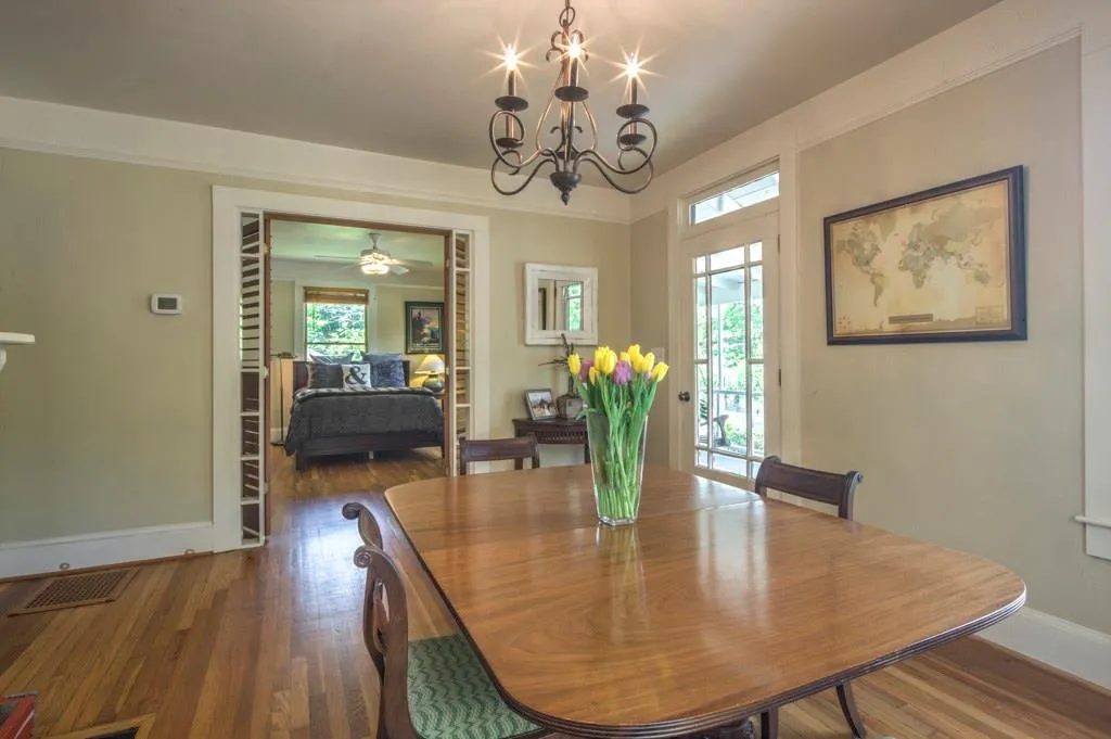 2882 Fabin Street Nw, Atlanta, Georgia 30318, 2 Bedrooms Bedrooms, ,1 BathroomBathrooms,Residential,Sold,2882 Fabin Street Nw,5679512