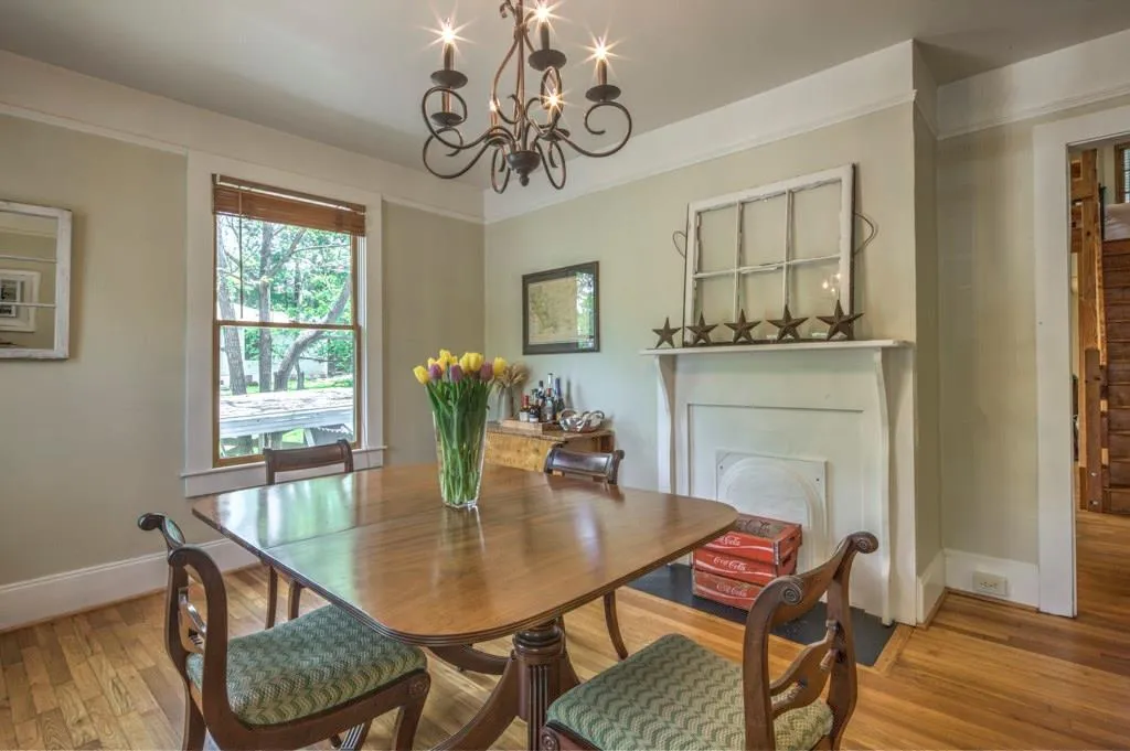 2882 Fabin Street Nw, Atlanta, Georgia 30318, 2 Bedrooms Bedrooms, ,1 BathroomBathrooms,Residential,Sold,2882 Fabin Street Nw,5679512