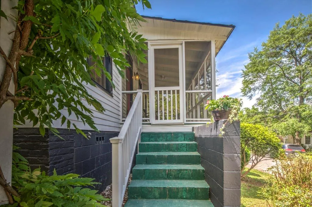 2882 Fabin Street Nw, Atlanta, Georgia 30318, 2 Bedrooms Bedrooms, ,1 BathroomBathrooms,Residential,Sold,2882 Fabin Street Nw,5679512