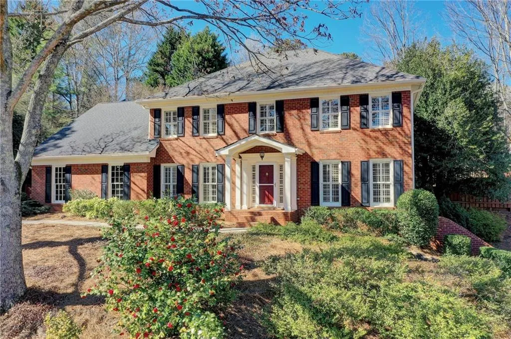 1760 Redbourne Drive, Sandy Springs, Georgia 30350, 5 Bedrooms Bedrooms, ,5 BathroomsBathrooms,Residential,Sold,1760 Redbourne Drive,6848738