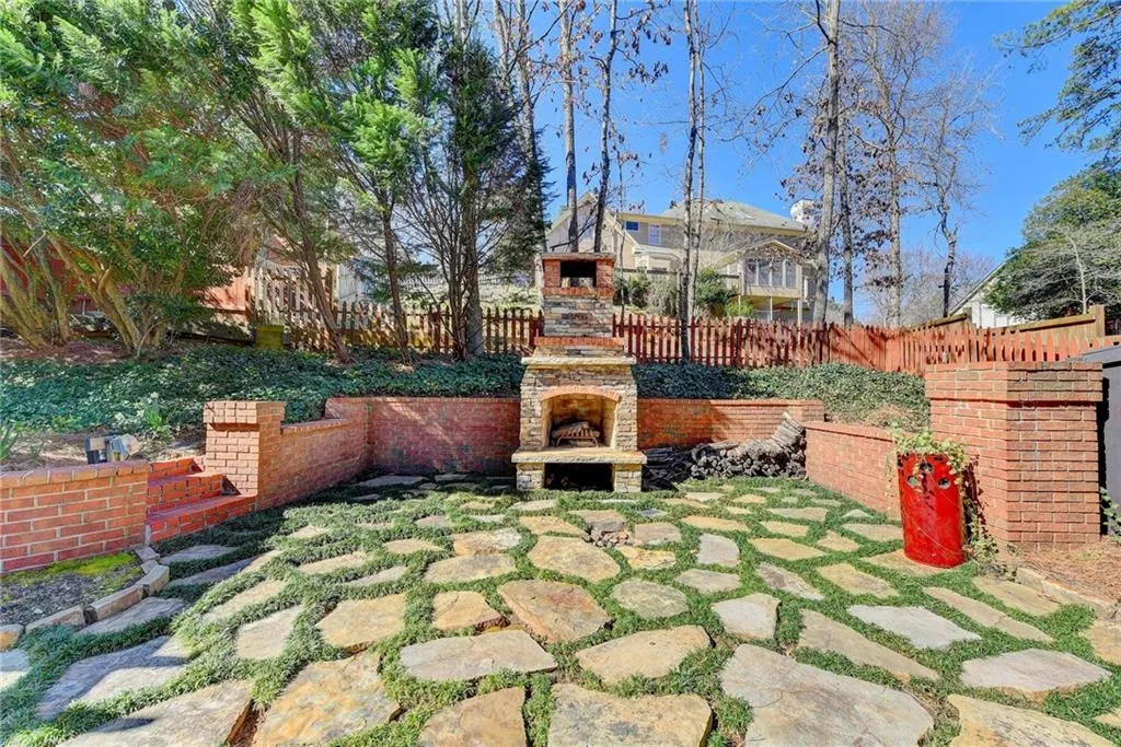 1760 Redbourne Drive, Sandy Springs, Georgia 30350, 5 Bedrooms Bedrooms, ,5 BathroomsBathrooms,Residential,Sold,1760 Redbourne Drive,6848738