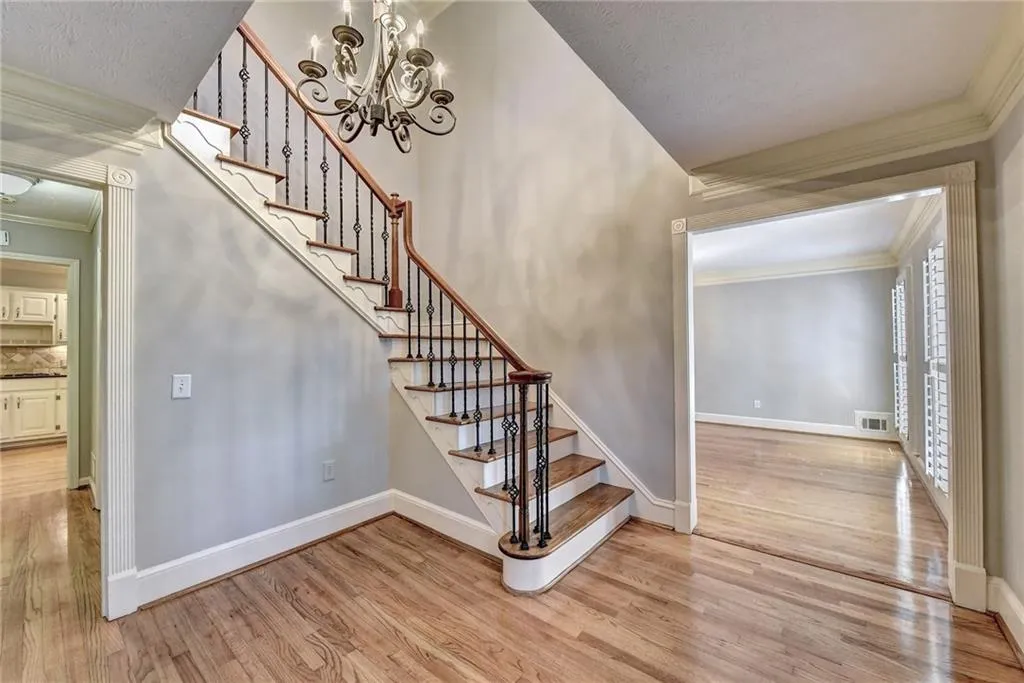 1760 Redbourne Drive, Sandy Springs, Georgia 30350, 5 Bedrooms Bedrooms, ,5 BathroomsBathrooms,Residential,Sold,1760 Redbourne Drive,6848738