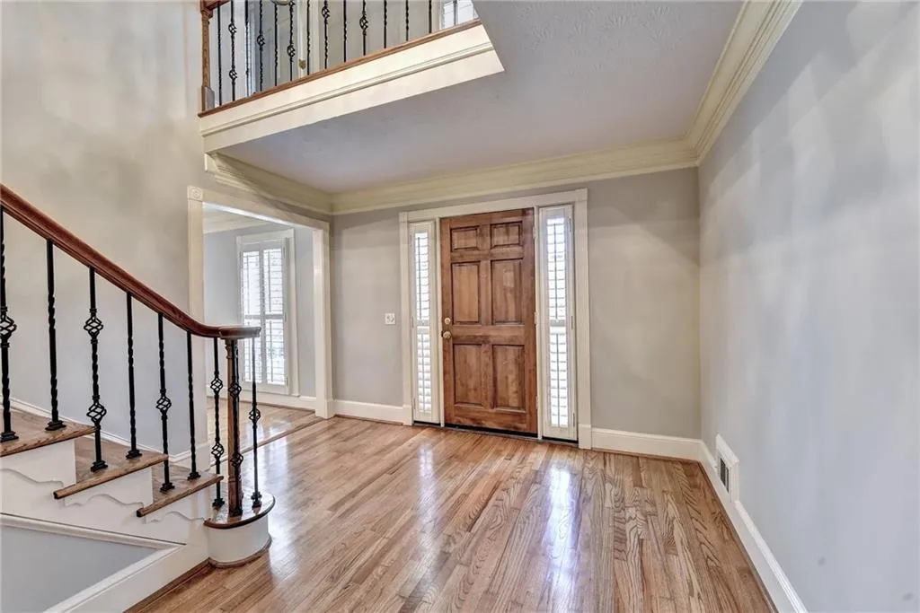 1760 Redbourne Drive, Sandy Springs, Georgia 30350, 5 Bedrooms Bedrooms, ,5 BathroomsBathrooms,Residential,Sold,1760 Redbourne Drive,6848738