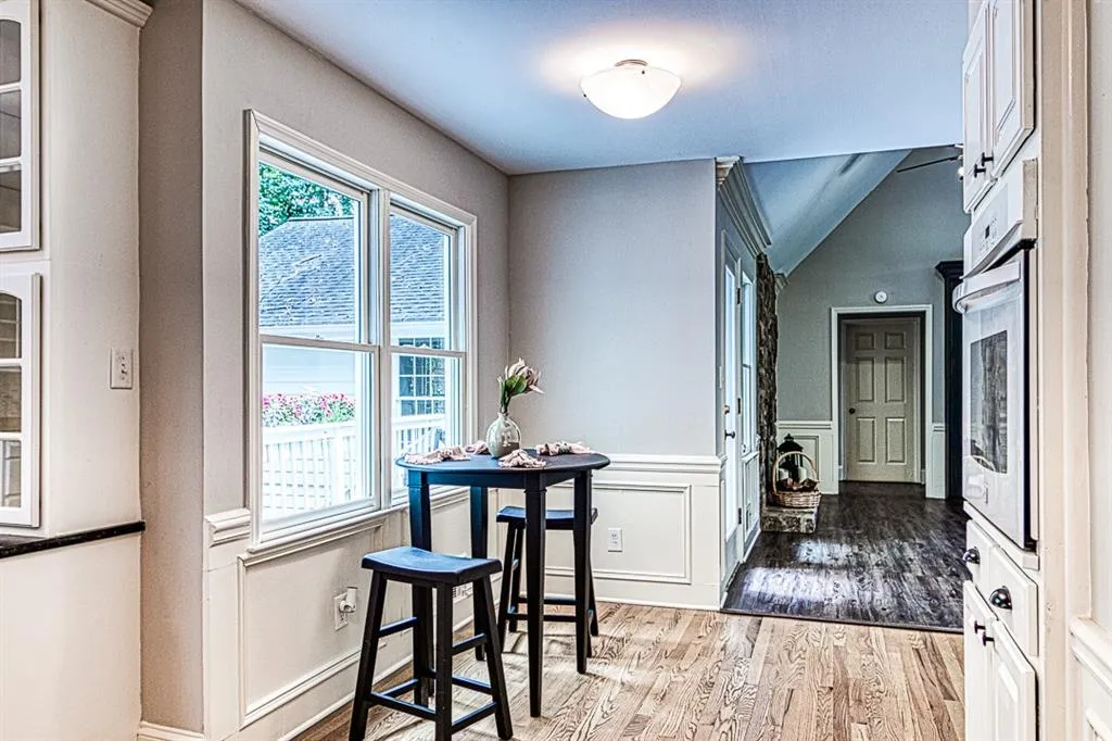 7565 Mount Vernon Road, Sandy Springs, Georgia 30350, 6 Bedrooms Bedrooms, ,4 BathroomsBathrooms,Residential,Sold,7565 Mount Vernon Road,6792357