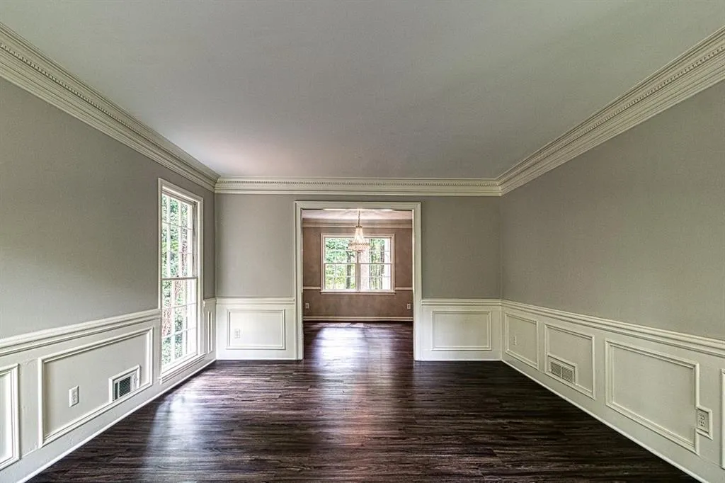 7565 Mount Vernon Road, Sandy Springs, Georgia 30350, 6 Bedrooms Bedrooms, ,4 BathroomsBathrooms,Residential,Sold,7565 Mount Vernon Road,6792357