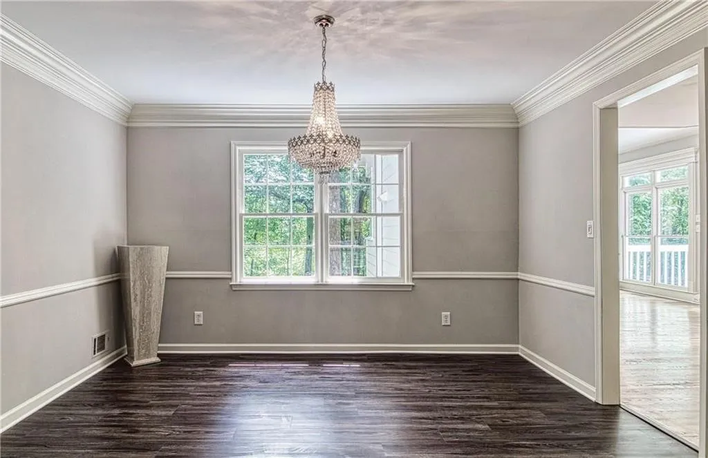7565 Mount Vernon Road, Sandy Springs, Georgia 30350, 6 Bedrooms Bedrooms, ,4 BathroomsBathrooms,Residential,Sold,7565 Mount Vernon Road,6792357