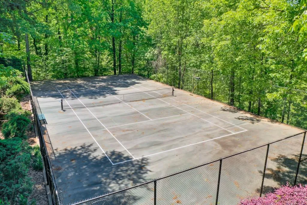 5672 River Oaks Place, Atlanta, Georgia 30327, 4 Bedrooms Bedrooms, ,3 BathroomsBathrooms,Residential,Sold,5672 River Oaks Place,7274177