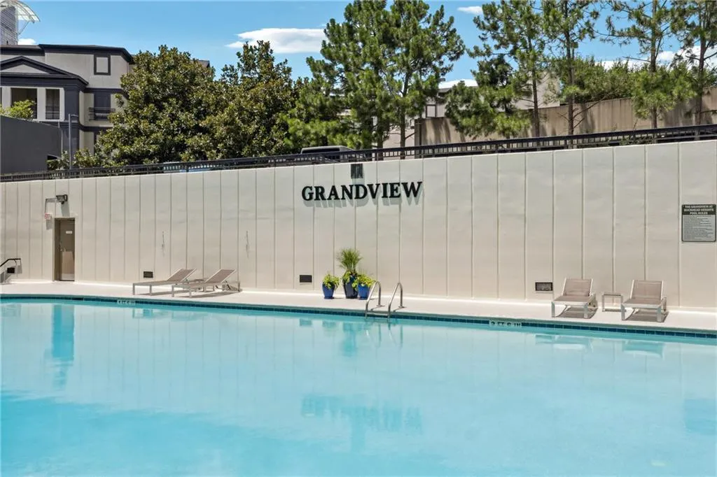 3481 Lakeside Drive Ne Unit 2407, Atlanta, Georgia 30326, 2 Bedrooms Bedrooms, ,2 BathroomsBathrooms,Residential,For Sale,3481 Lakeside Drive Ne Unit 2407,7605564