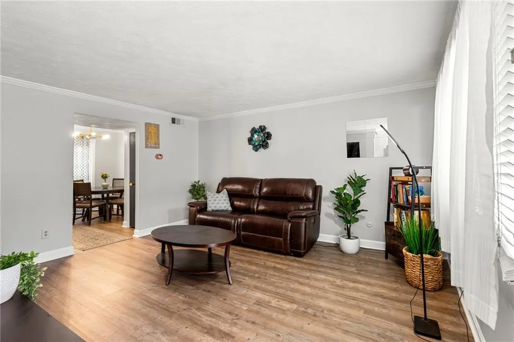 120 Biscayne Drive Nw Unit B3, Atlanta, Georgia 30309, 2 Bedrooms Bedrooms, 0 ,1 BathroomBathrooms,Residential,For Sale,120 Biscayne Drive Nw Unit B3,7685009