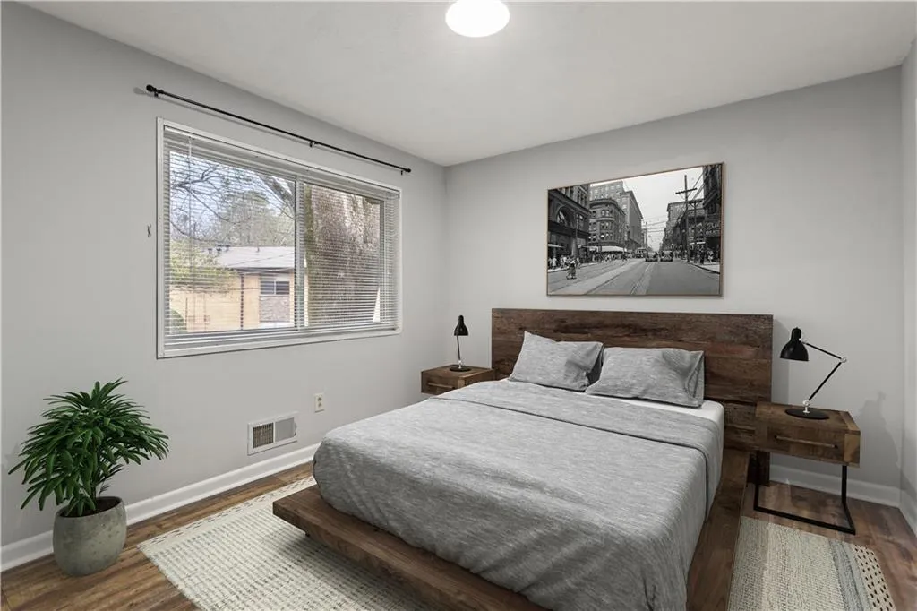 120 Biscayne Drive Nw Unit B3, Atlanta, Georgia 30309, 2 Bedrooms Bedrooms, 0 ,1 BathroomBathrooms,Residential,For Sale,120 Biscayne Drive Nw Unit B3,7685009