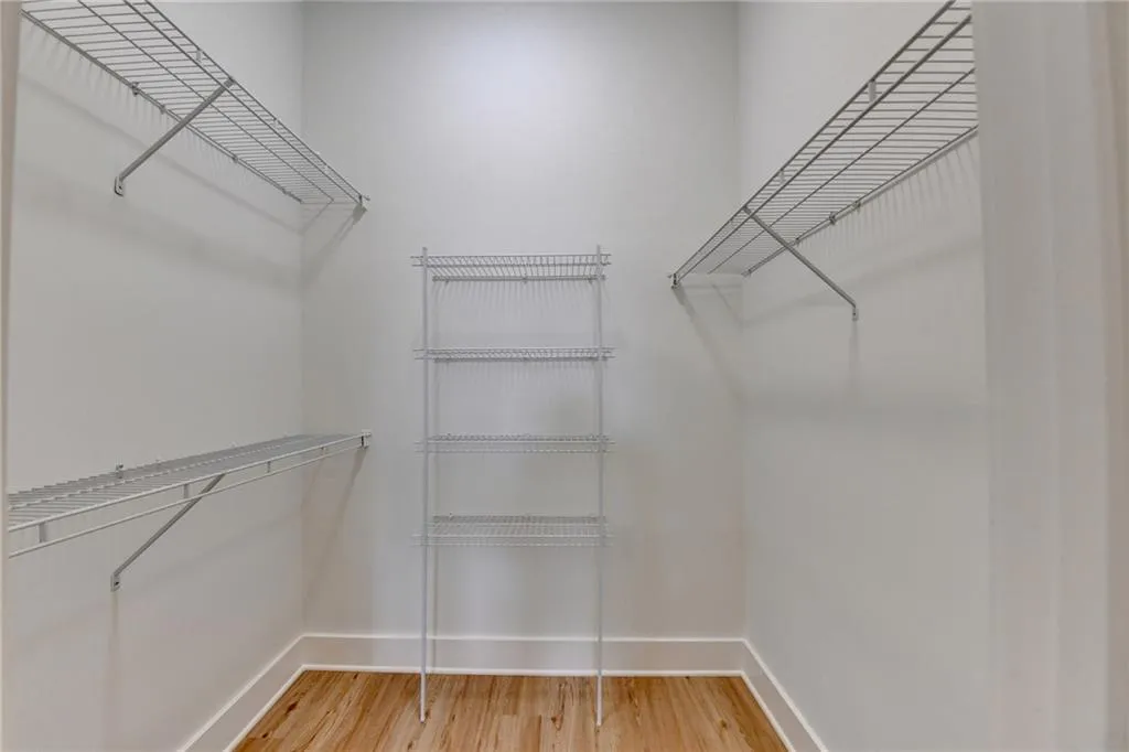 799 Hammond Drive Unit 123, Atlanta, Georgia 30328, 2 Bedrooms Bedrooms, ,2 BathroomsBathrooms,Residential,For Sale,799 Hammond Drive Unit 123,7715534