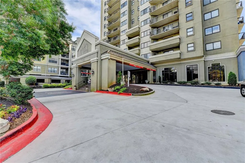 799 Hammond Drive Unit 123, Atlanta, Georgia 30328, 2 Bedrooms Bedrooms, ,2 BathroomsBathrooms,Residential,For Sale,799 Hammond Drive Unit 123,7715534