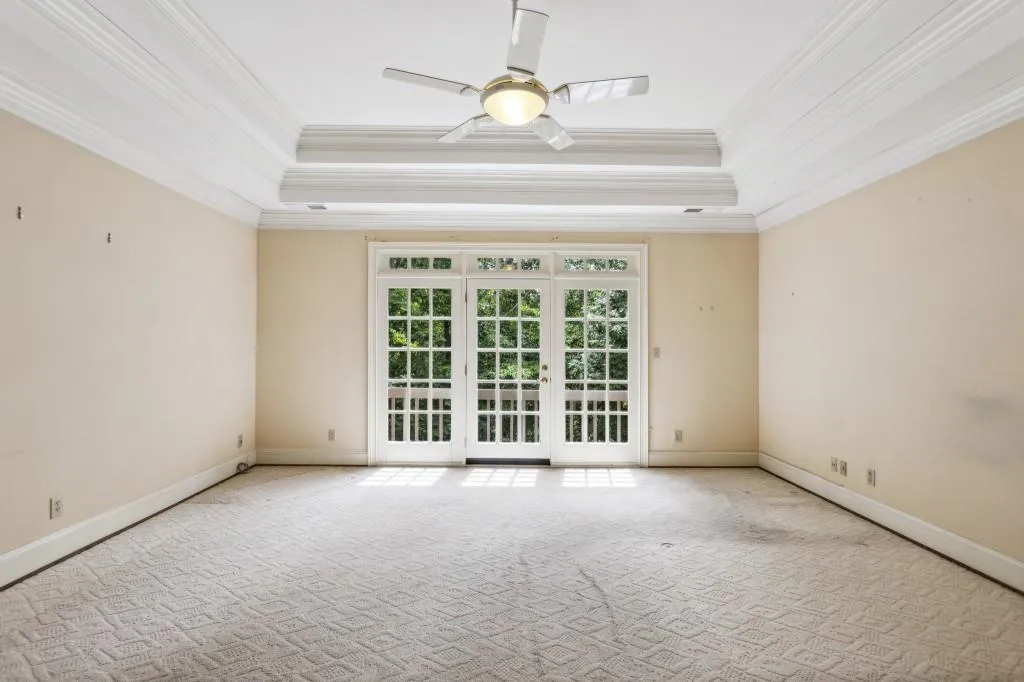 5125 Falcon Chase Lane, Atlanta, Georgia 30342, 4 Bedrooms Bedrooms, ,4 BathroomsBathrooms,Residential,Sold,5125 Falcon Chase Lane,7418367