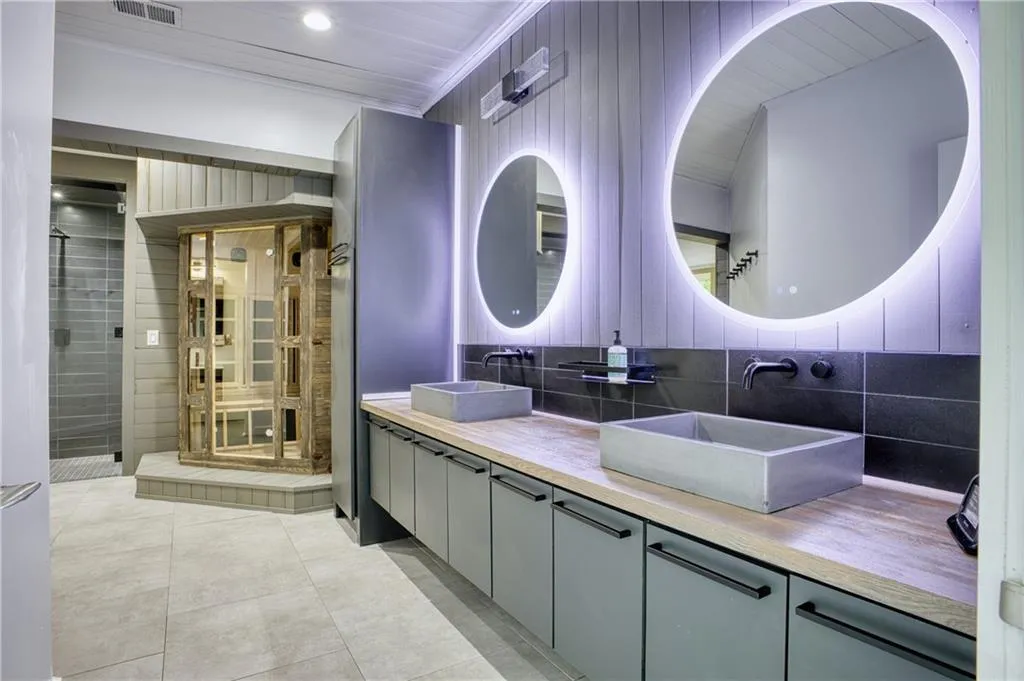 2883 W Roxboro Road Ne, Atlanta, Georgia 30324, 6 Bedrooms Bedrooms, ,8 BathroomsBathrooms,Residential,For Sale,2883 W Roxboro Road Ne,7395677